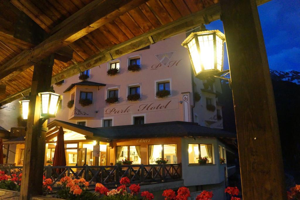 Park Hotel Санта-Катерина-ди-Вальфурва Экстерьер фото