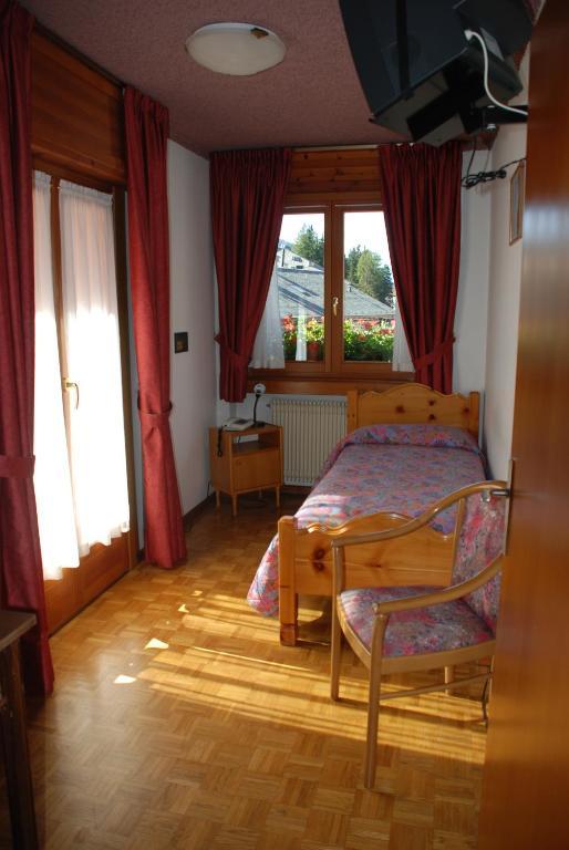 Park Hotel Санта-Катерина-ди-Вальфурва Номер фото